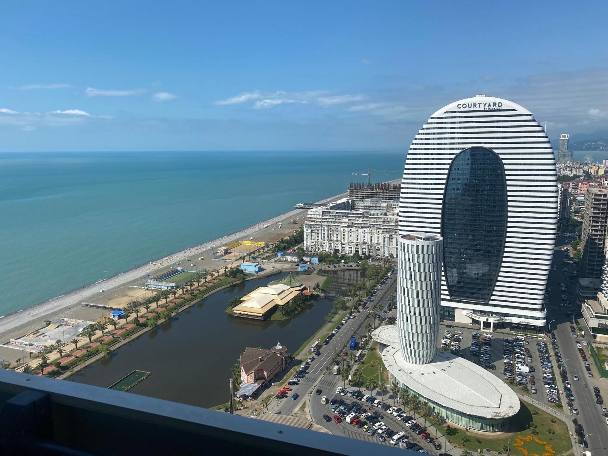 Batum Apart Apartment Екстериор снимка