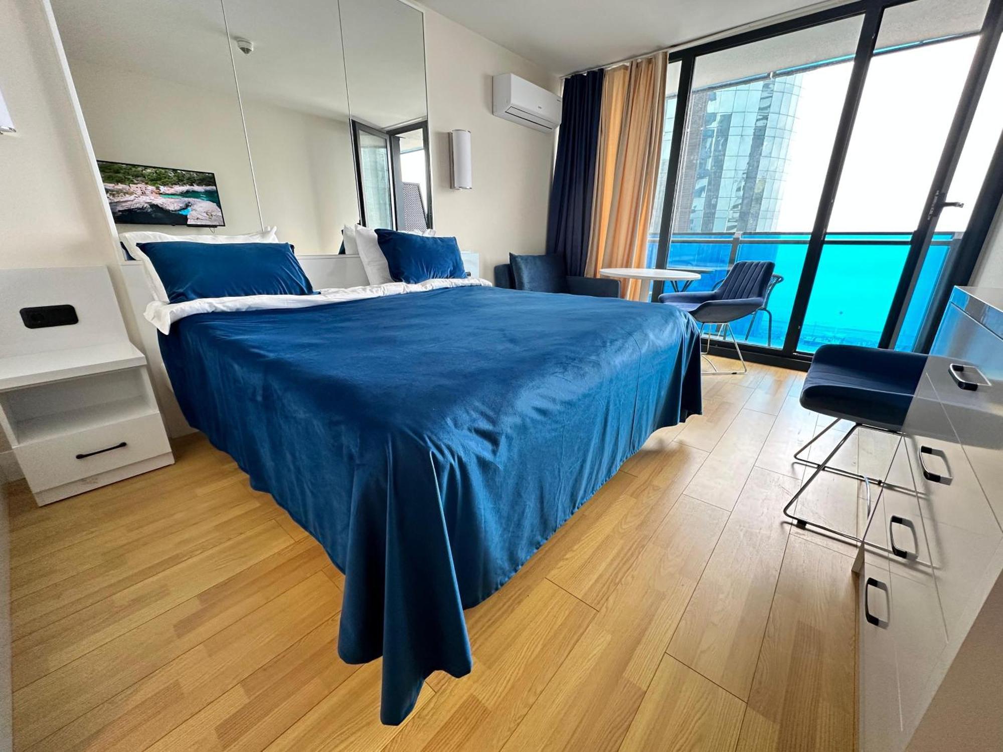 Batum Apart Apartment Екстериор снимка