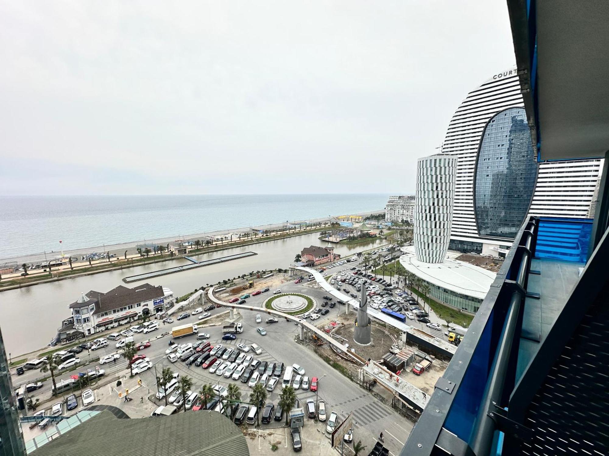 Batum Apart Apartment Екстериор снимка