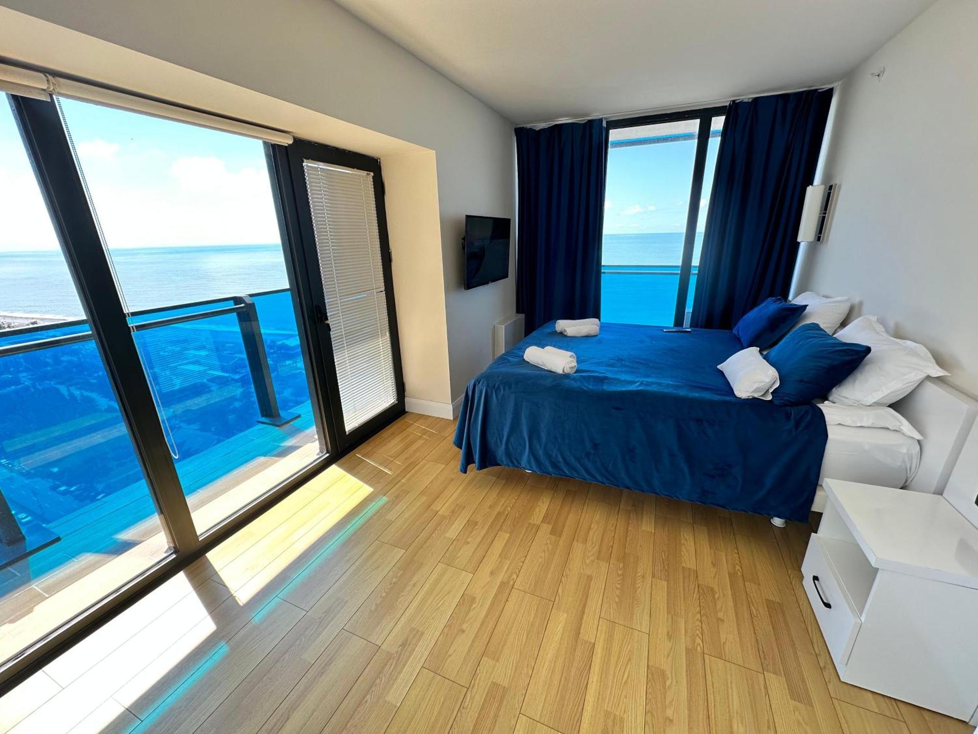 Batum Apart Apartment Екстериор снимка