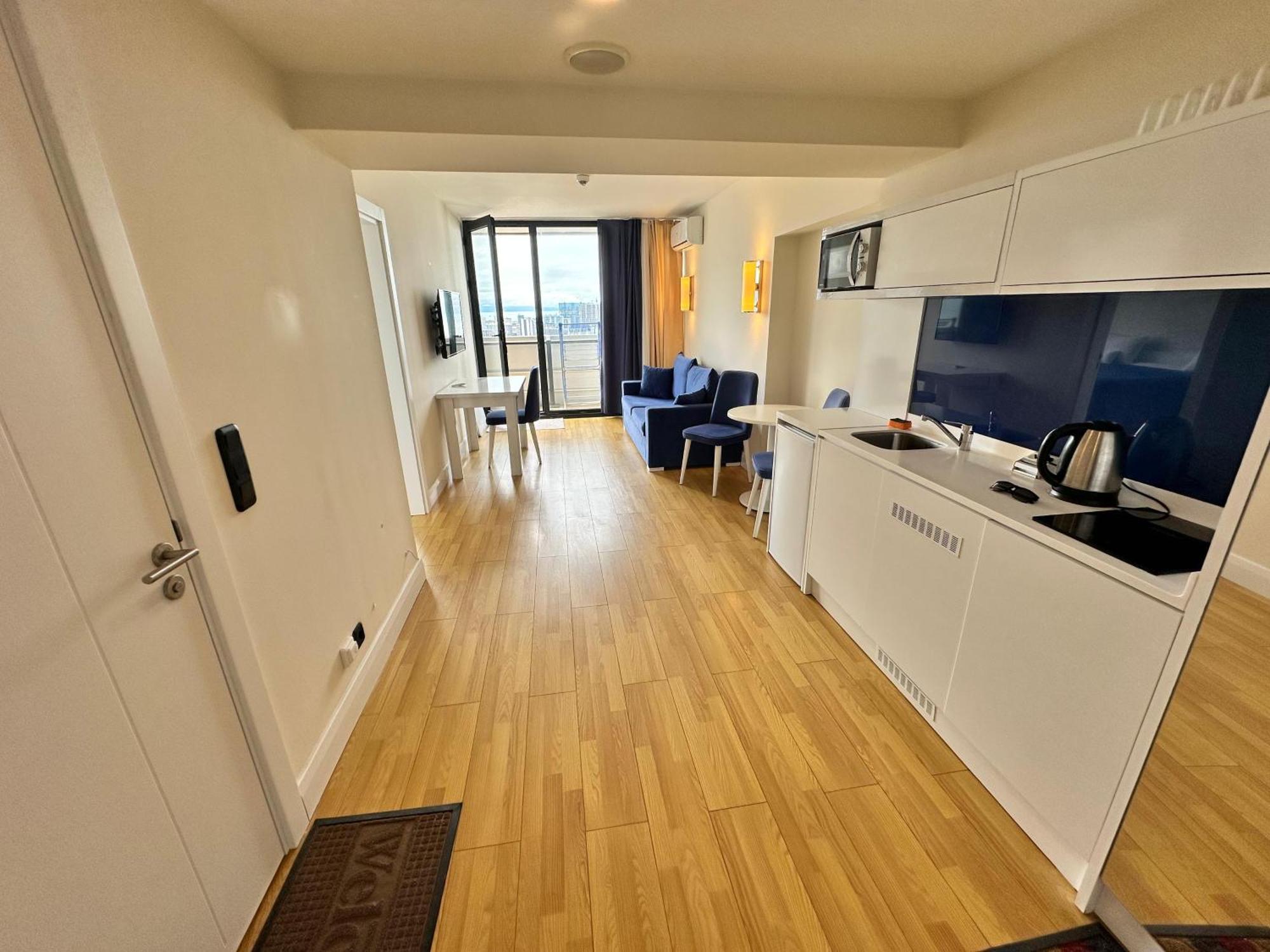 Batum Apart Apartment Екстериор снимка